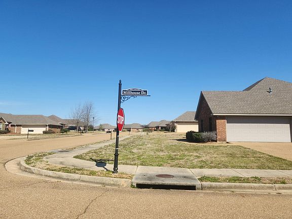 5th image of 158 Millhouse Dr