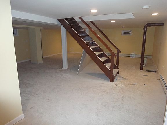 4th image of 12024 234th St