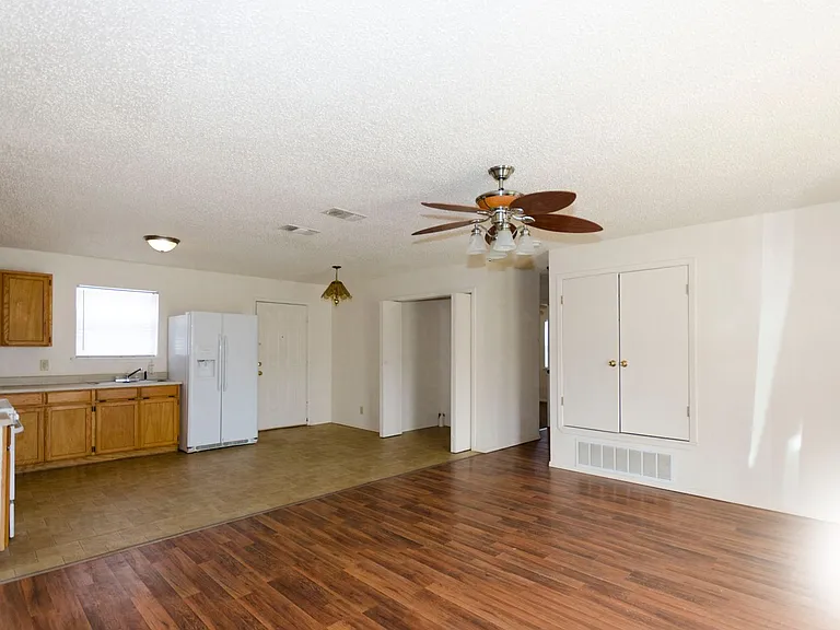 9900 Cottontail Ln — Photo 4