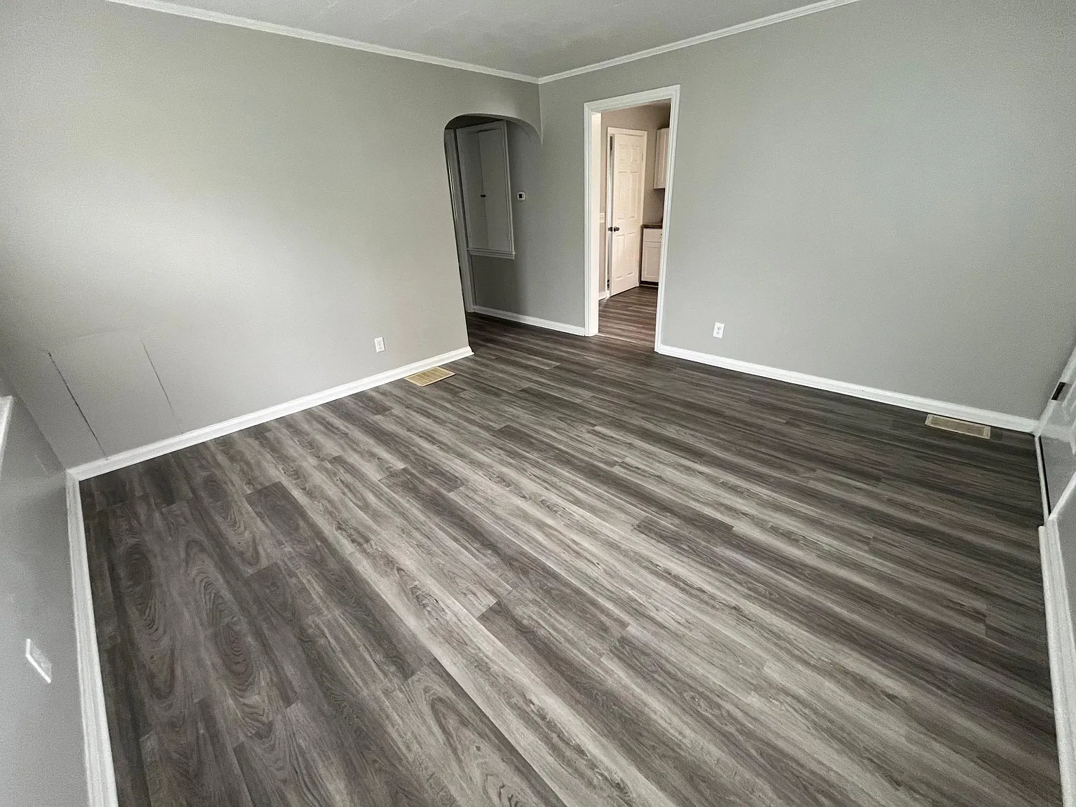 2 bed, 696 sqft, $1,550 — Photo 4
