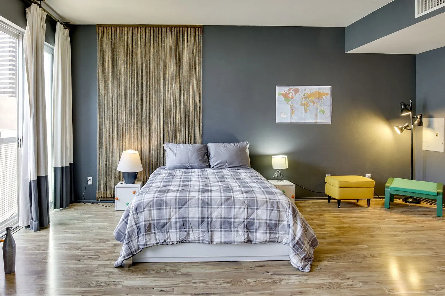 Studio, 1.0 bath, 613 sqft, $2,911 — Photo 2