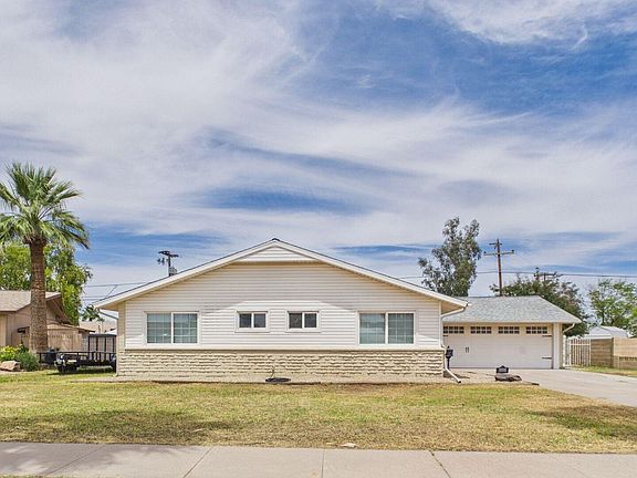 2nd image of 3122 E Shangri La Road