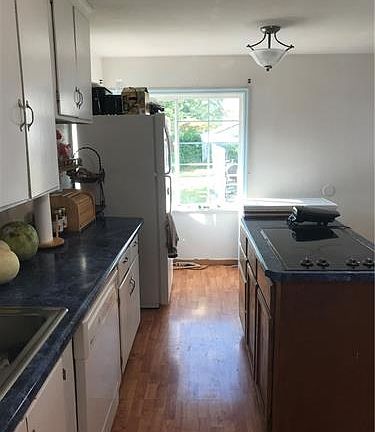2nd image of 51 Oak Park Dr SW