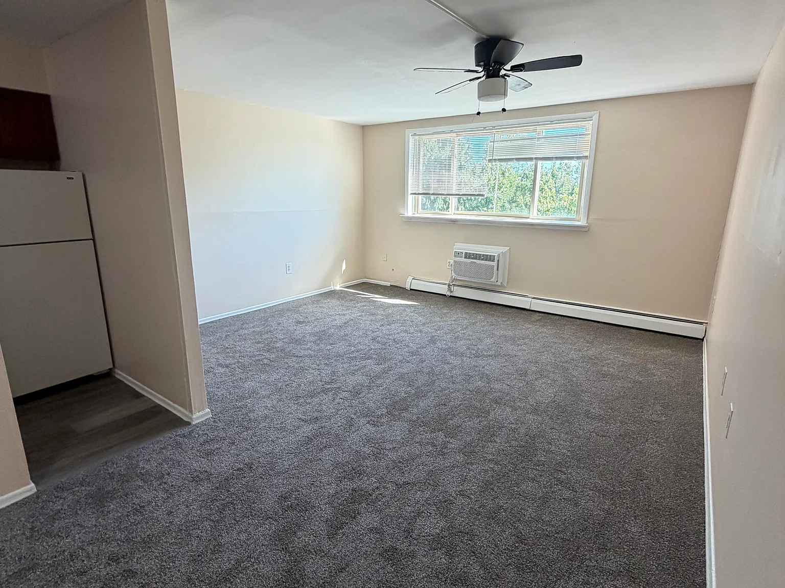 1 bed, 850 sqft, $1,425 — Photo 4