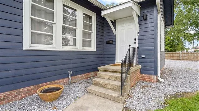 2 bed, 1.0 bath, 900 sqft, $2,500 — Photo 3