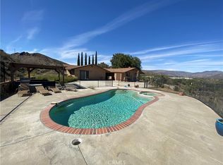 12150 Davenport Rd, Saugus, CA 91390