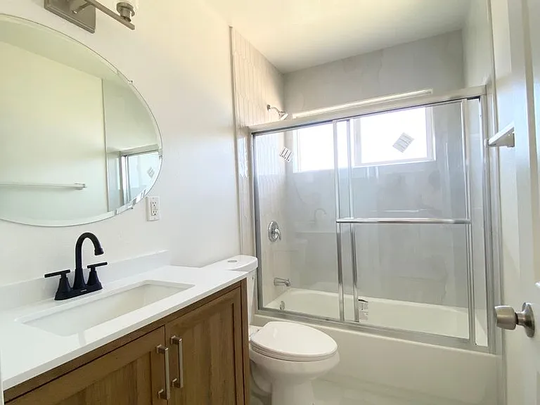 1025 N Lupine St — Photo 11