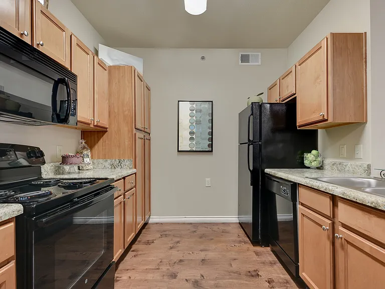 Judson Pointe — Photo 14