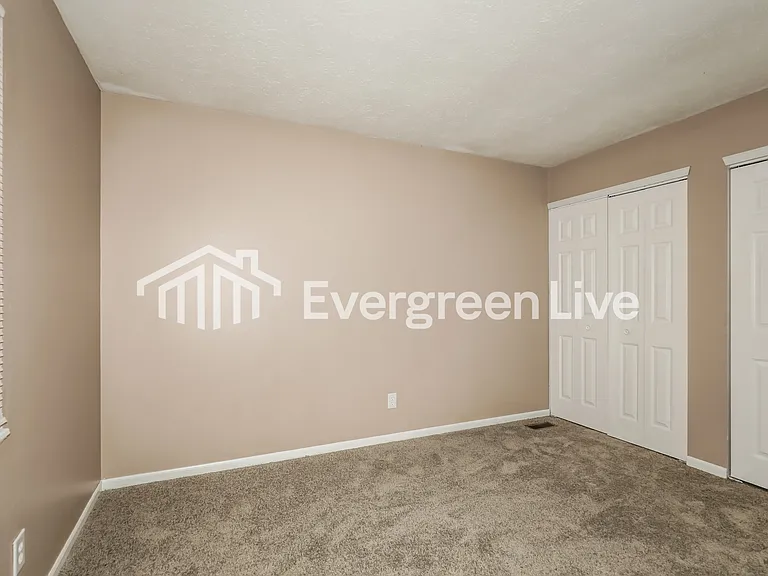 6101 Old Mill Dr — Photo 10