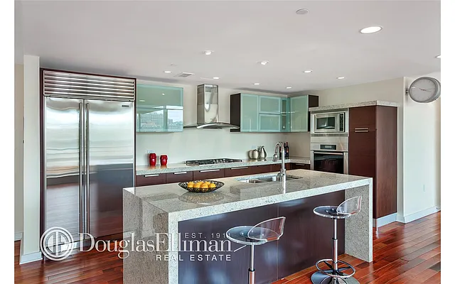 Sold by Douglas Elliman | media 21