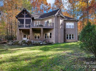 886 Soquili Dr, Brevard, NC 28712