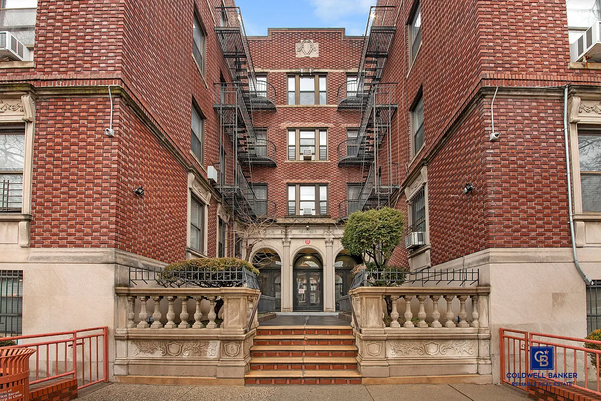 421 Crown St Unit 16R