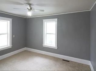 335 Marion Ave, Aurora, IL 60505