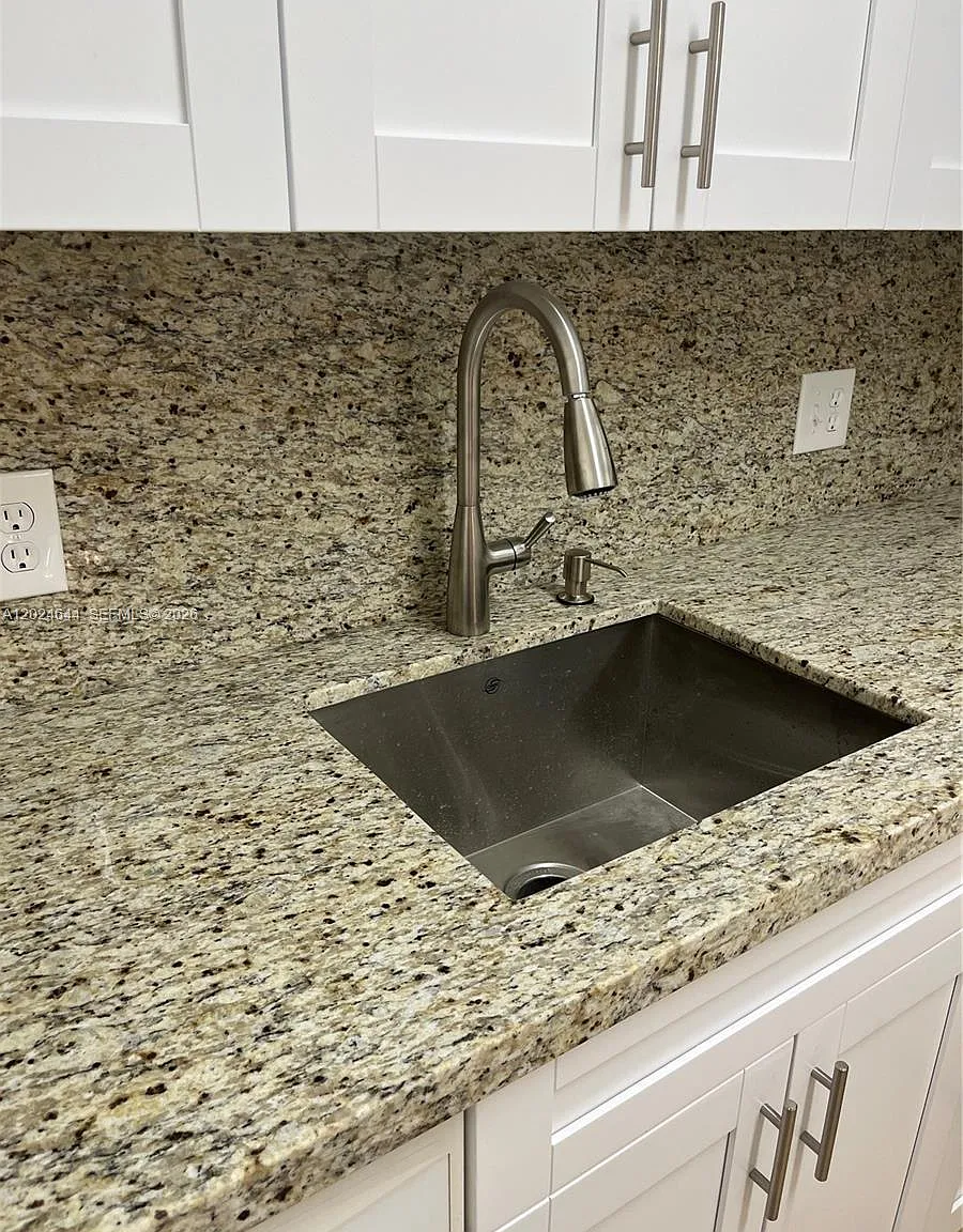 New Hampton At Century Vi — Photo 4