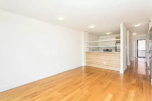 Rented by Living New York | media 2