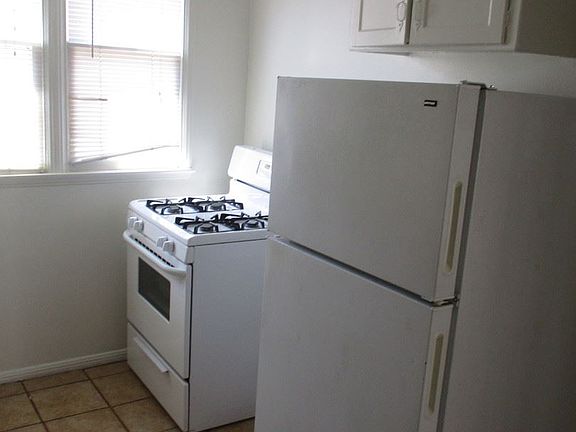 2nd image of 4552 N Banner Dr APT 4