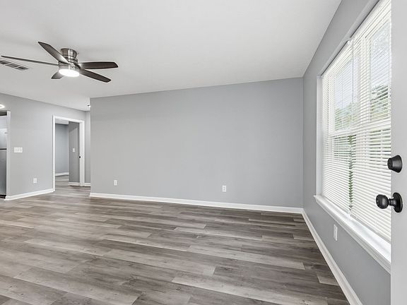 5th image of 4166 Providence Park Ln