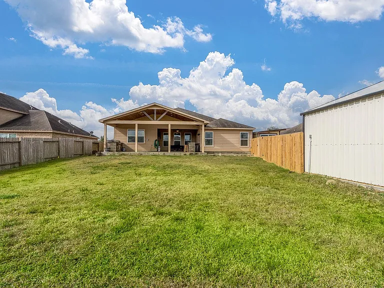 18879 Atascosa Trl — Photo 2