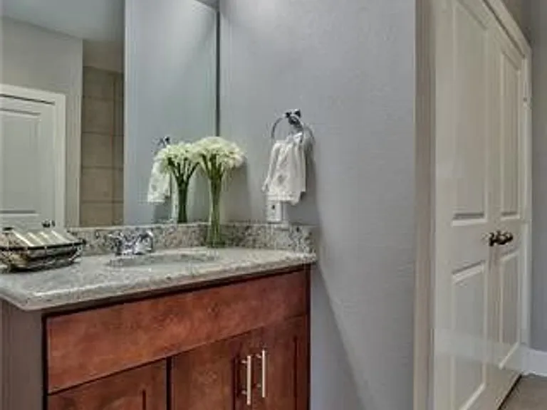 13601 Pinnacle Cir W — Photo 25