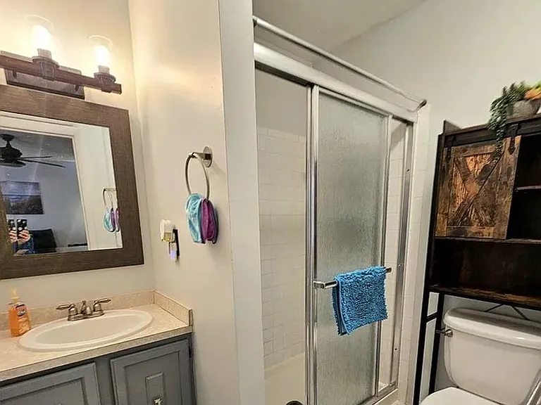 15110 Catalpa Ct — Photo 18