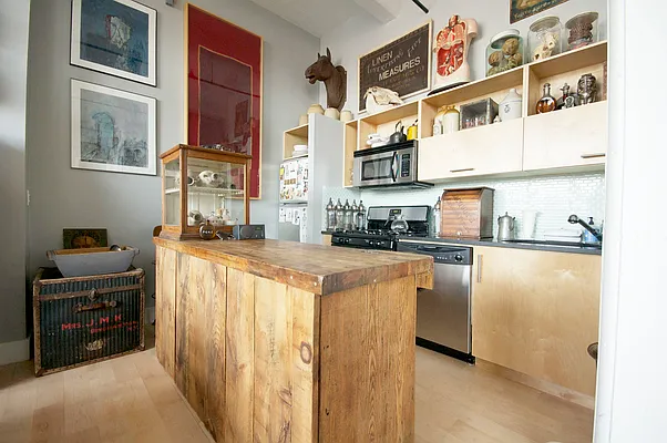 Sold by Lucien Perry | media 3