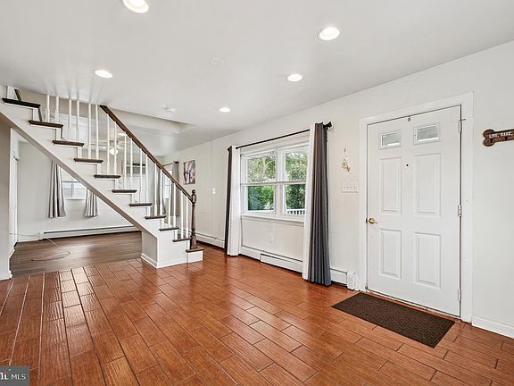 4th image of 412 Gorsuch St