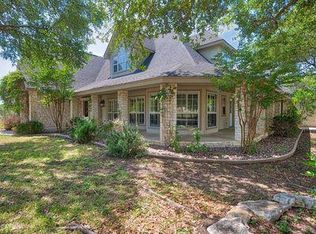 335 Saddle Club Dr, Kerrville, TX 78028