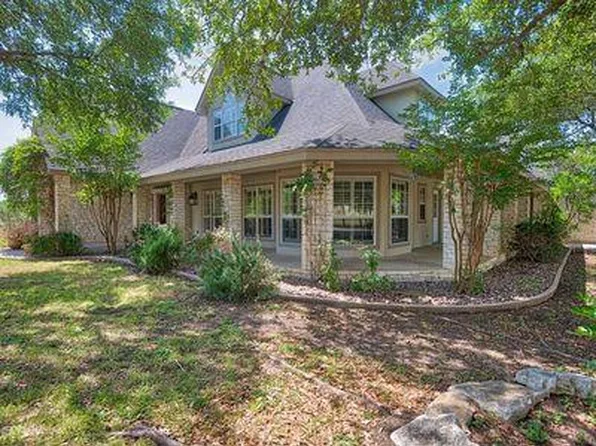 335 Saddle Club Dr, Kerrville, TX 78028