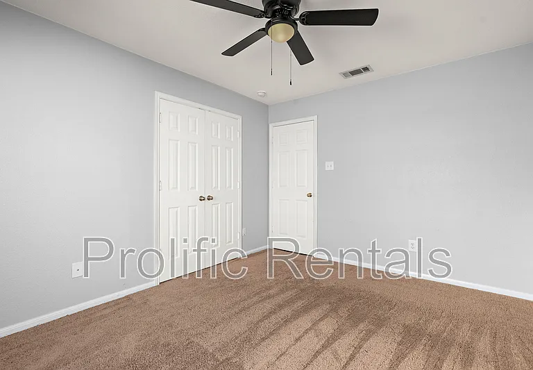 3308 Catalina Dr — Photo 20