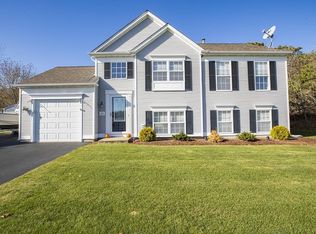 60 Nathan Ln, Plymouth, MA 02360