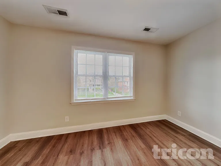6939 Prairie Grove Dr — Photo 15