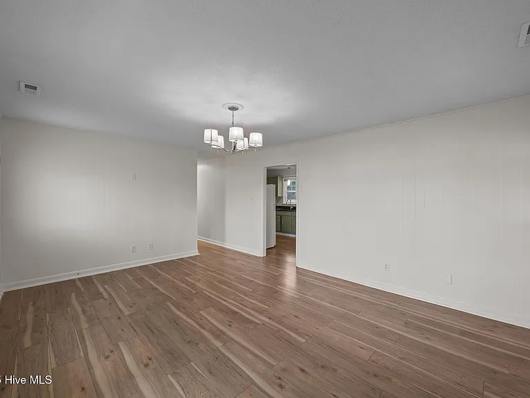 74 Cedar Rd — Photo 5