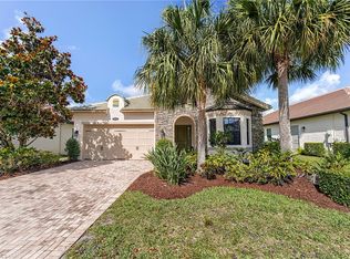 9335 Woodhurst DR, NAPLES, FL 34120