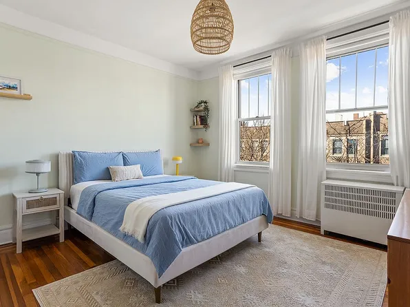 35-21 80th St #52A, Jackson Heights, NY 11372