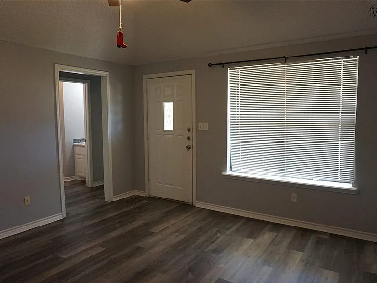 5216 Brookwood Dr — Photo 3
