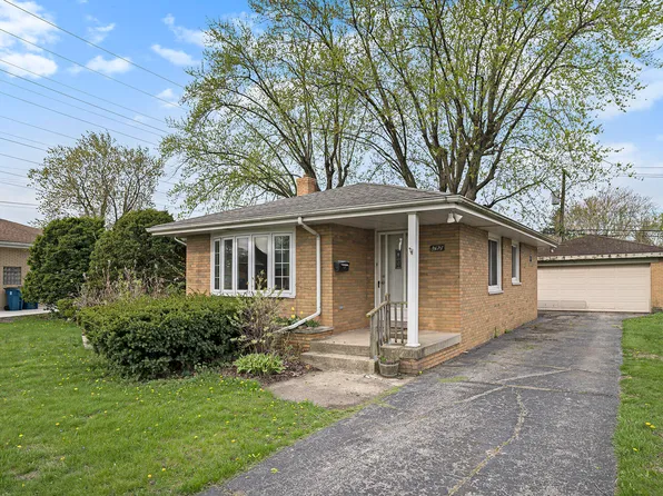 8424 Parrish Pl, Highland, IN 46322