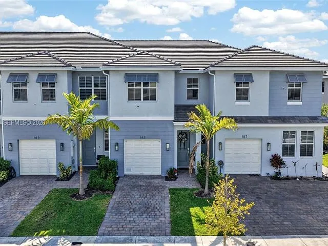 163 NE 13th Ave