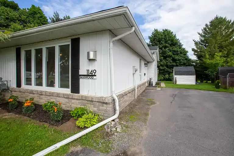 1149 Basswood Pl #1A — Photo 1