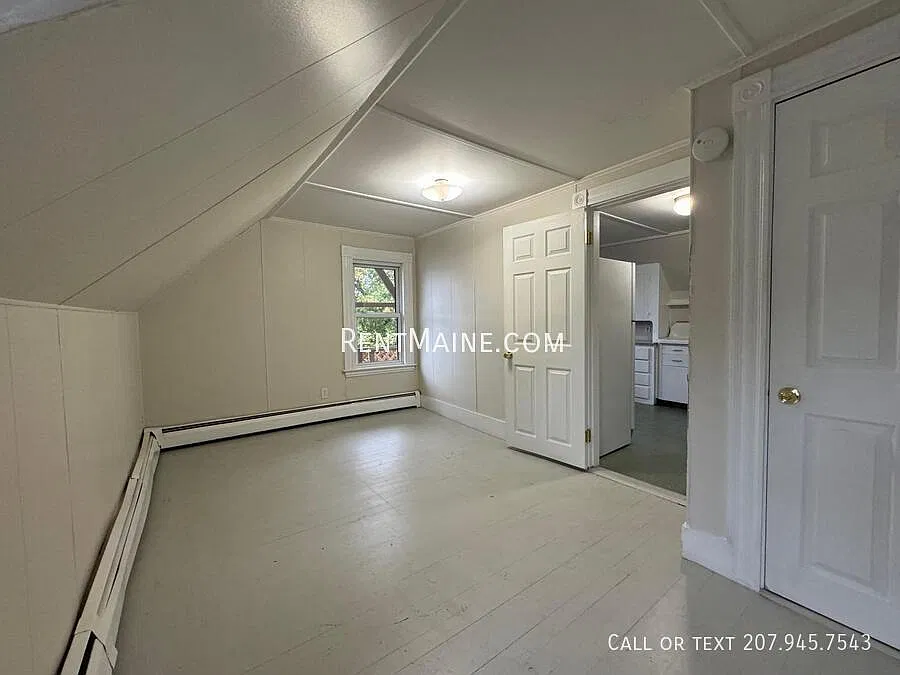 2 bed, $950 — Photo 4