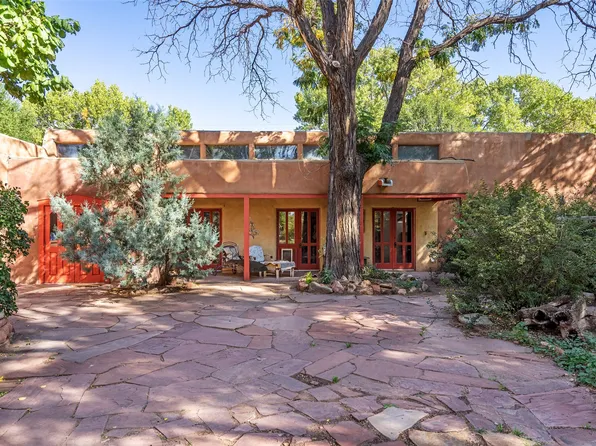 10 A&b Via La Puente, Lamy, NM 87540