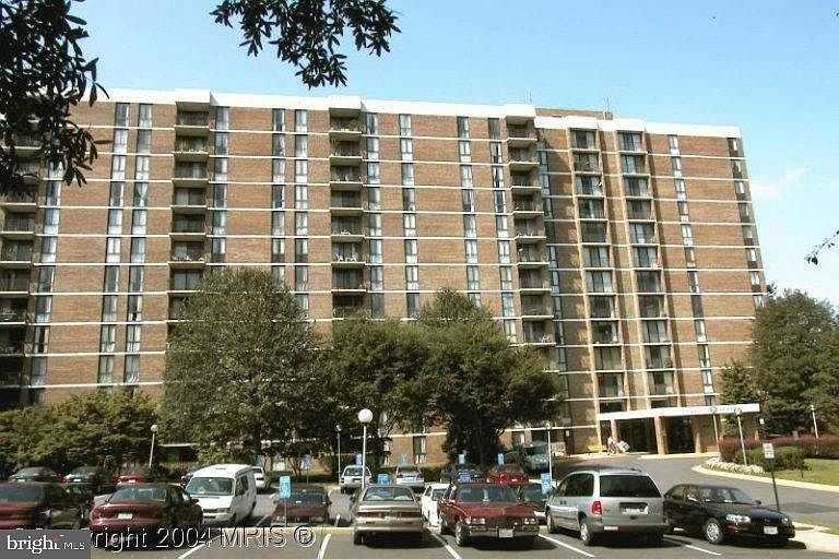 1st image of 2300 Pimmit Dr #1119W