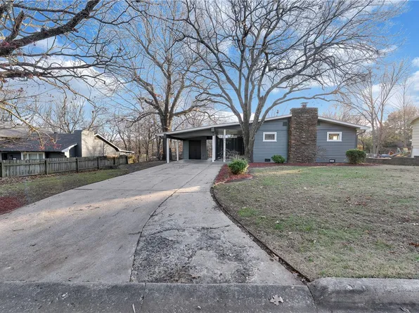 841 E Windy Hill St, Fayetteville, AR 72703