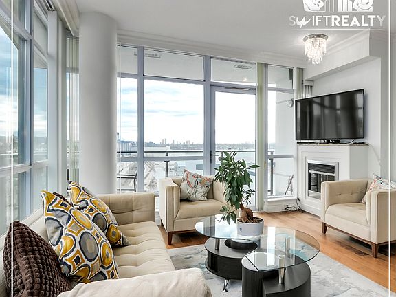 04_1002 Victory Ship way_Bright Living Room_04222025