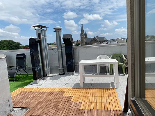 Rented by Dream Space Realty | media 22