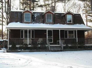 39 Brookside Dr, North Smithfield, RI 02896