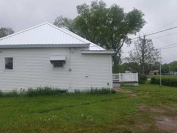 5th image of 2503 Eliot St