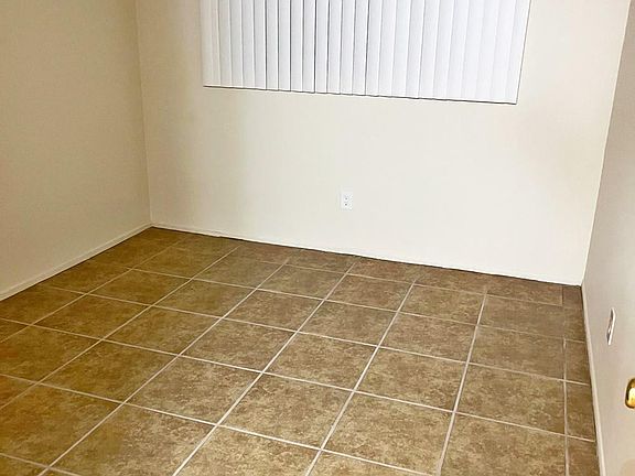 5th image of 828 N Neptune Ave #3