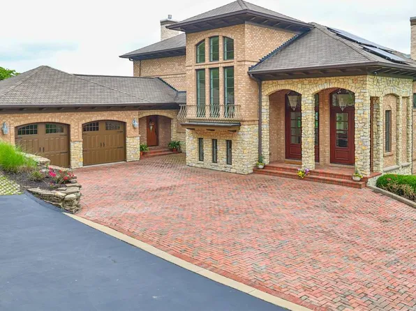 5112 Shattuc Ave, Cincinnati, OH 45208