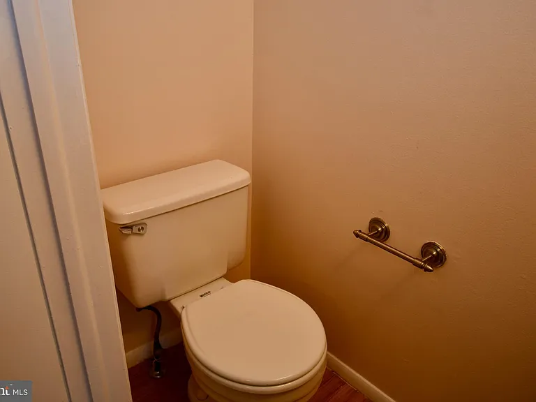 222 Canfield Ter — Photo 19