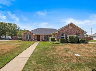 2701 Silver Spring Trl, Mount Pleasant, TX 75455